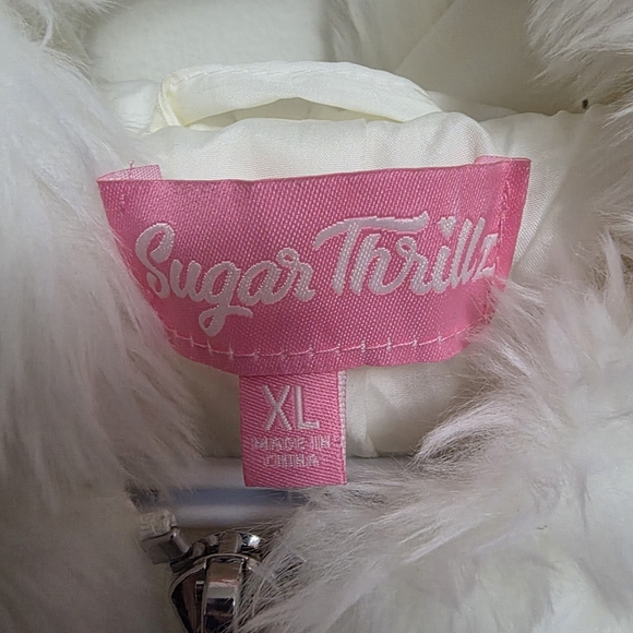 Sugar Thrillz Y2K Style Faux Fur Cropped Jacket - Picture 8 of 16